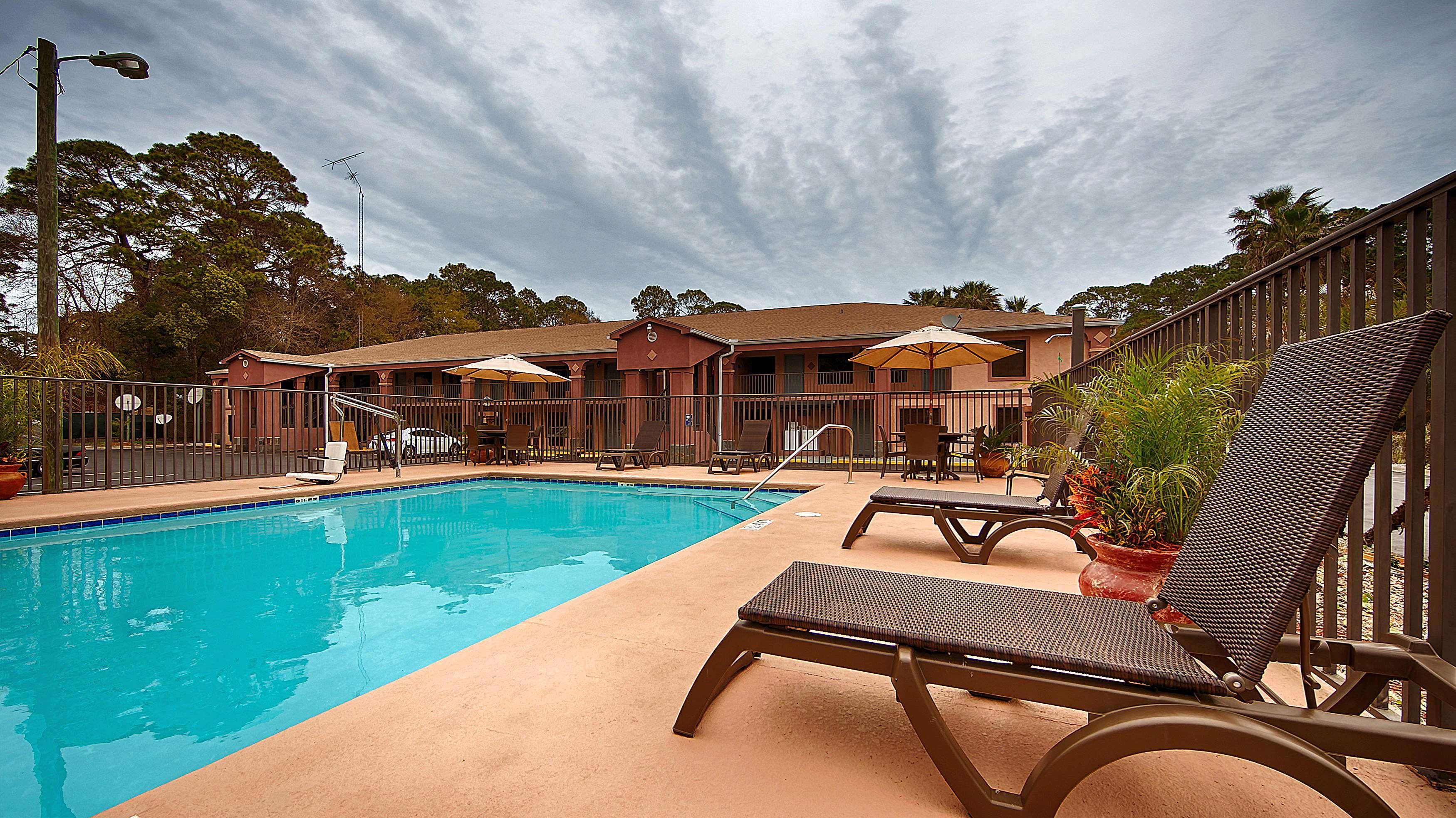 Best Western Apalach Inn Apalachicola Bagian luar foto